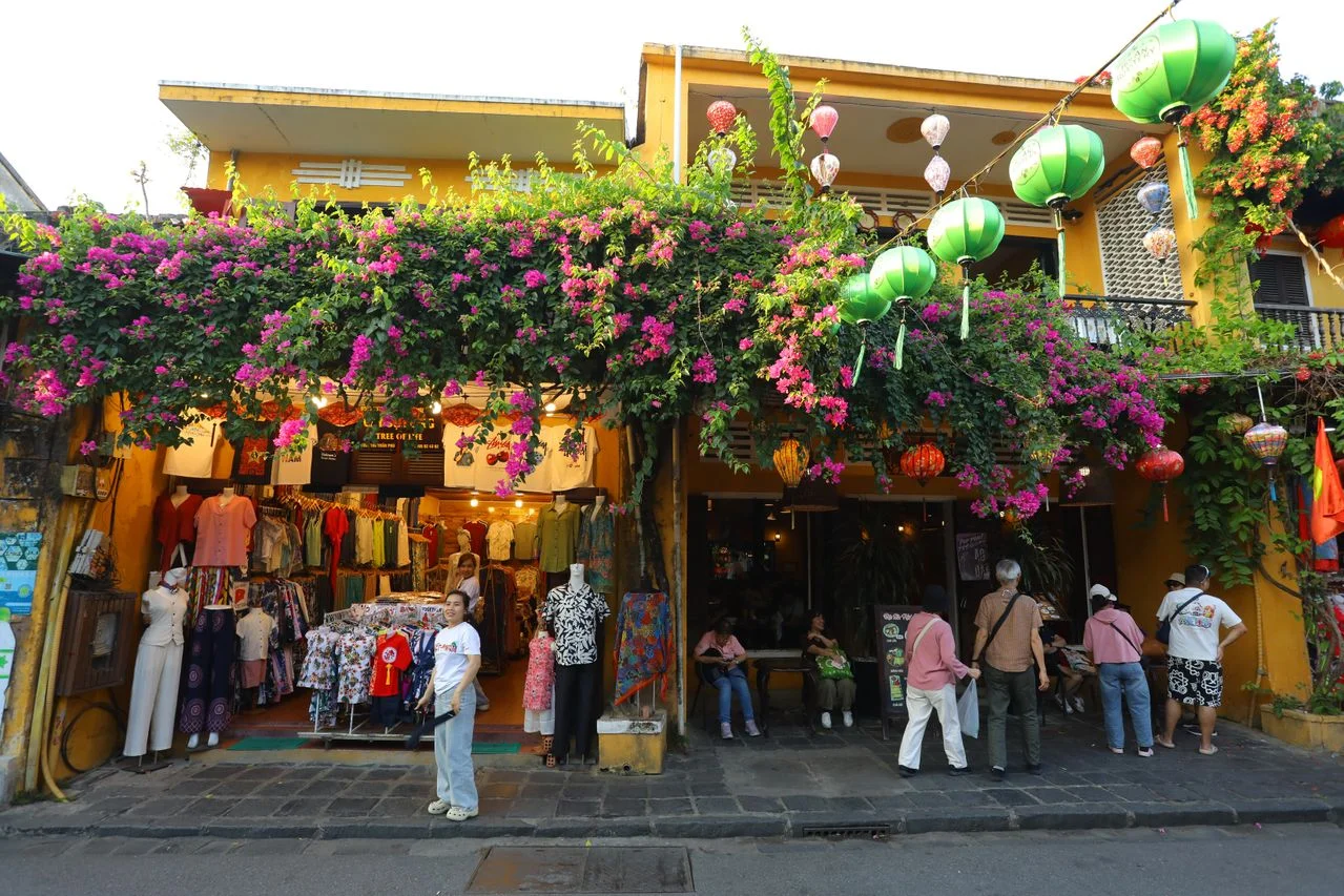 Lantern-lit streets of Hoi An Ancient Town near Da Nang