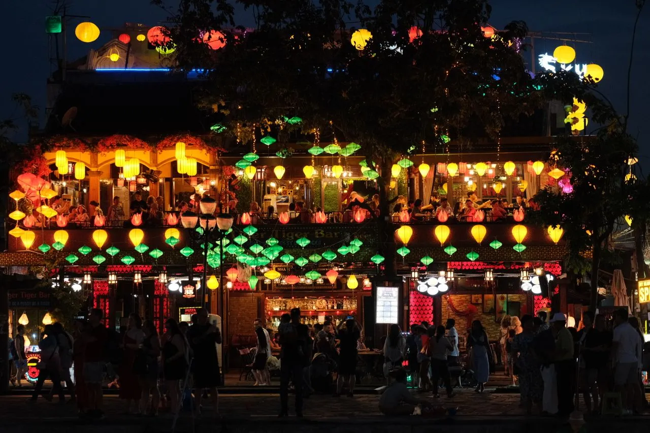 Canals and merchant houses of Hoi An’s Ancient Town — Vietnam DMC