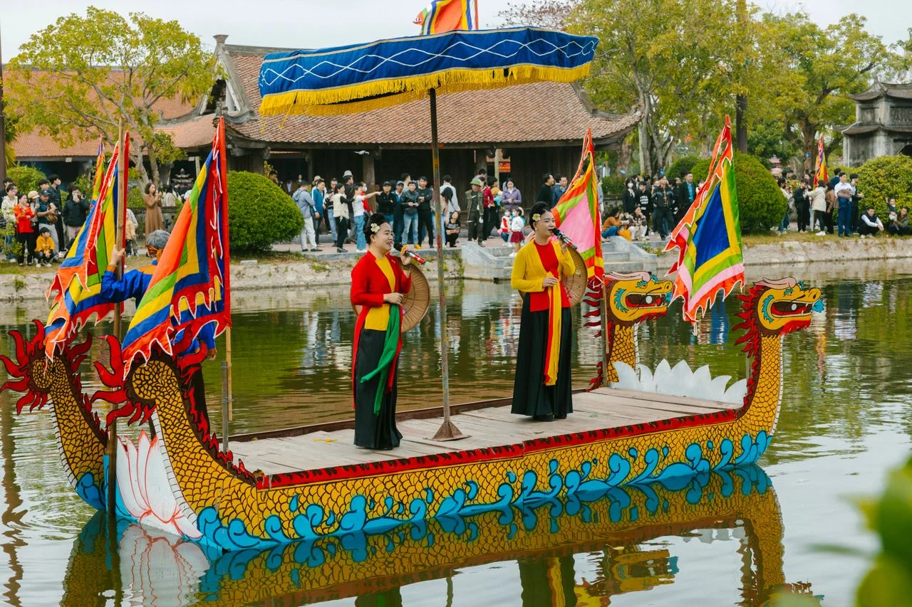 A traditional dragon boat performance on Hue’s Perfume River
