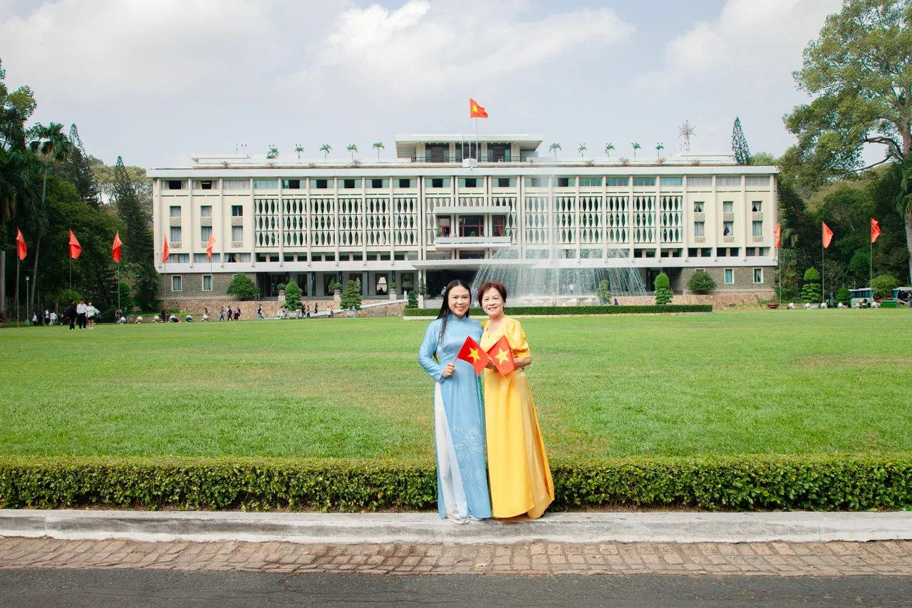 Reunification Palace and Notre-Dame Cathedral in Ho Chi Minh City